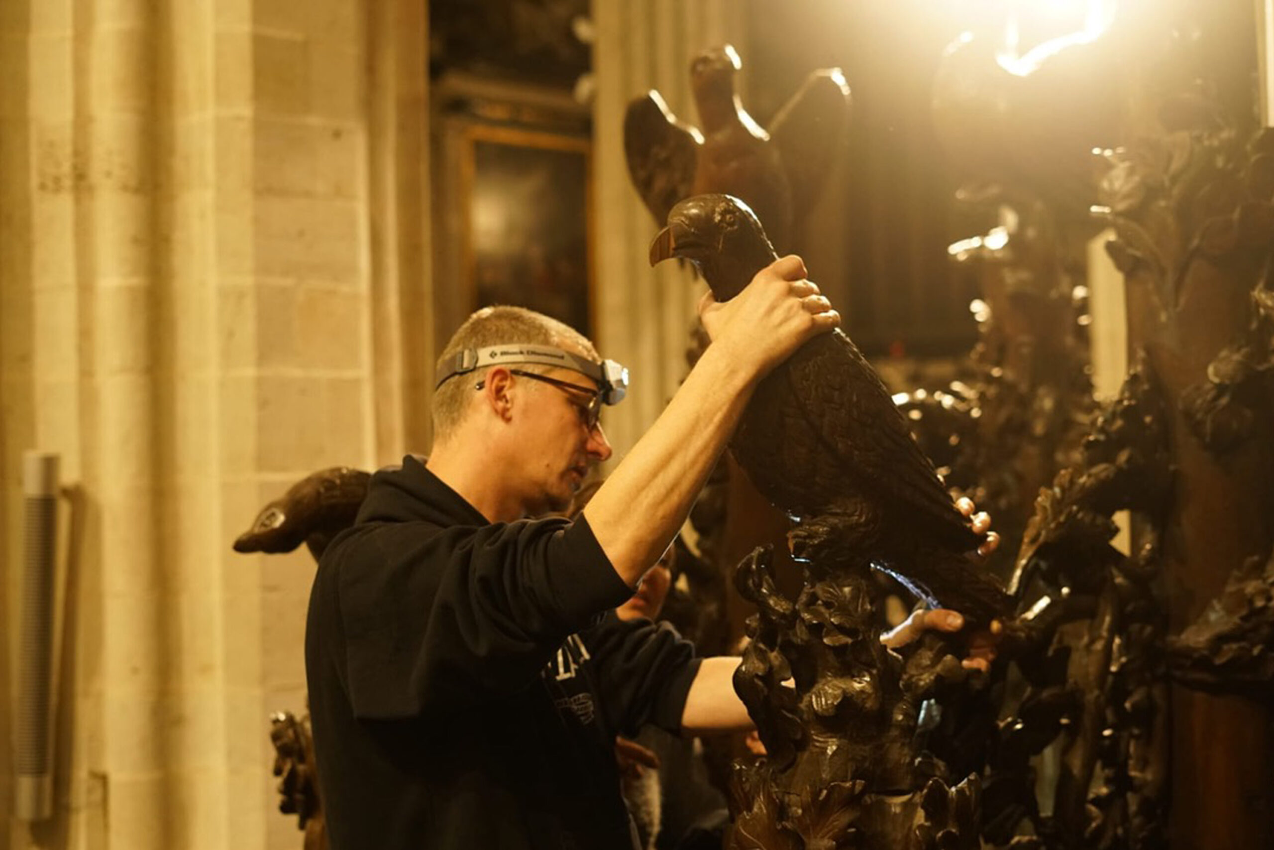 P. Gover Meubelrestauratie in de werkplaats